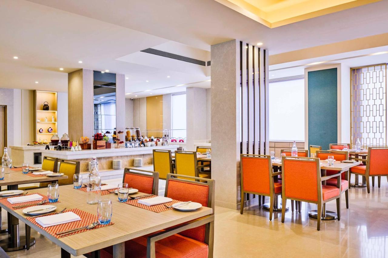 Vivanta Ahmedabad Sg Highway Buitenkant foto
