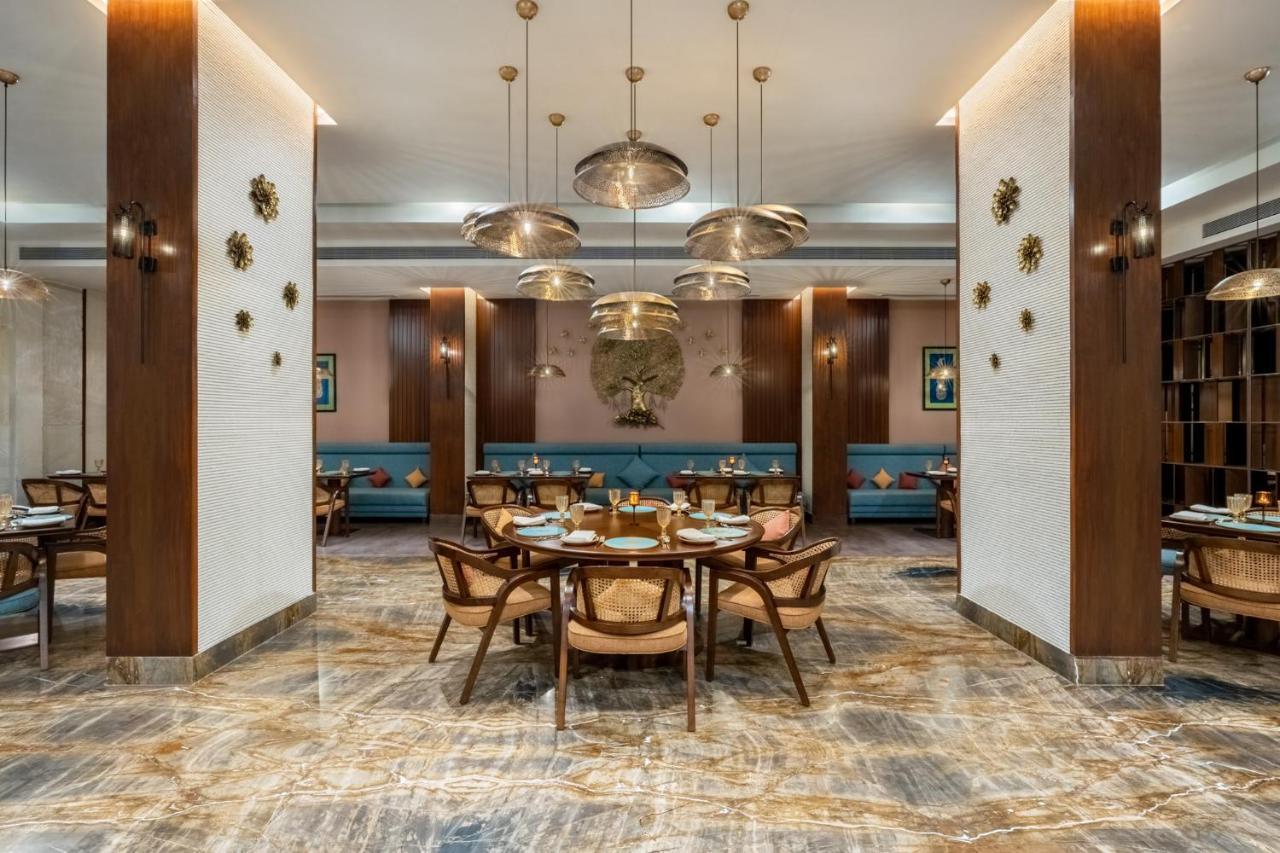 Vivanta Ahmedabad Sg Highway Buitenkant foto