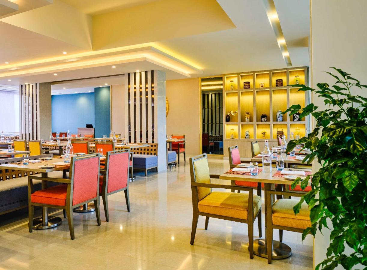 Vivanta Ahmedabad Sg Highway Buitenkant foto