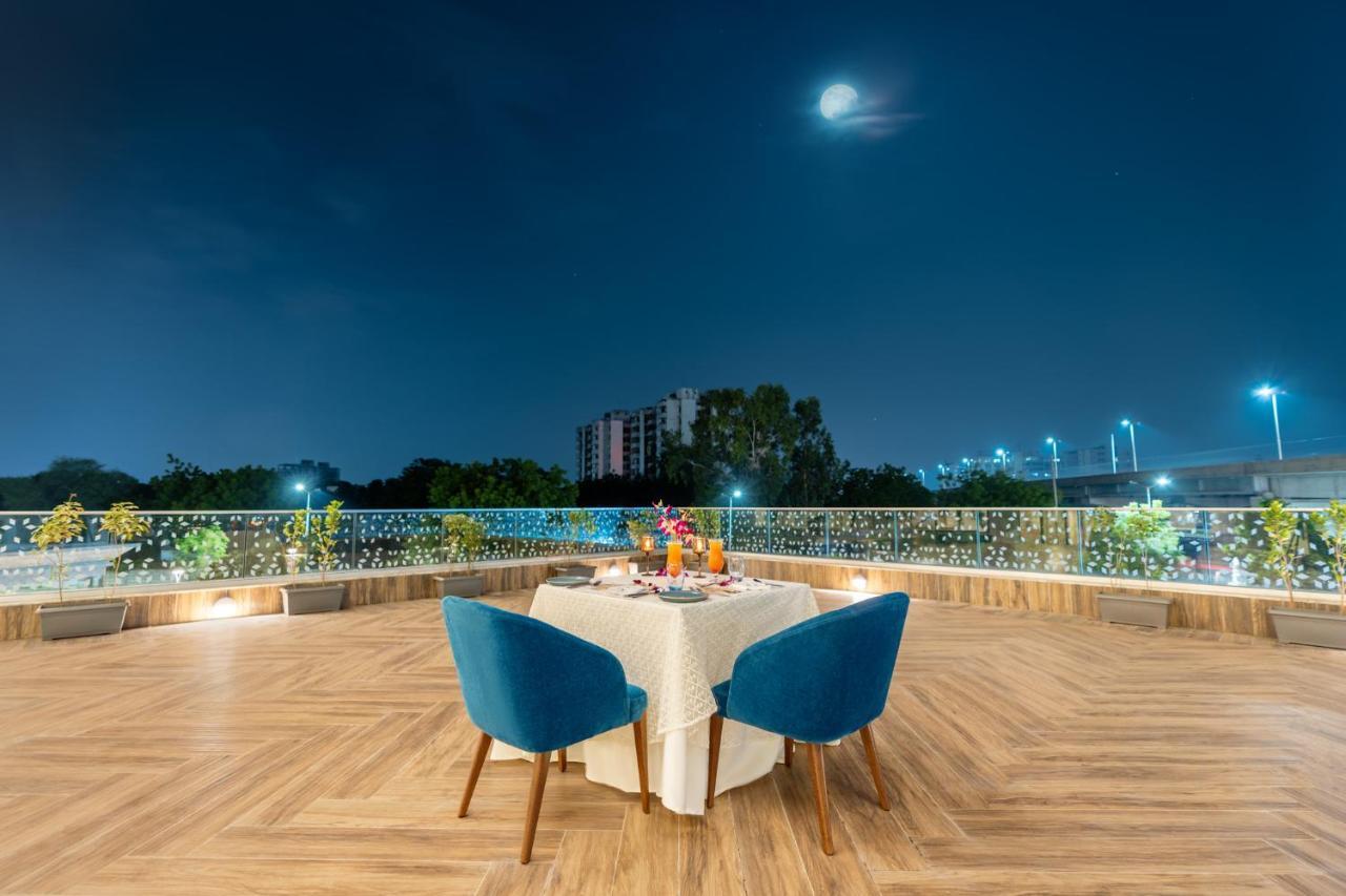 Vivanta Ahmedabad Sg Highway Buitenkant foto